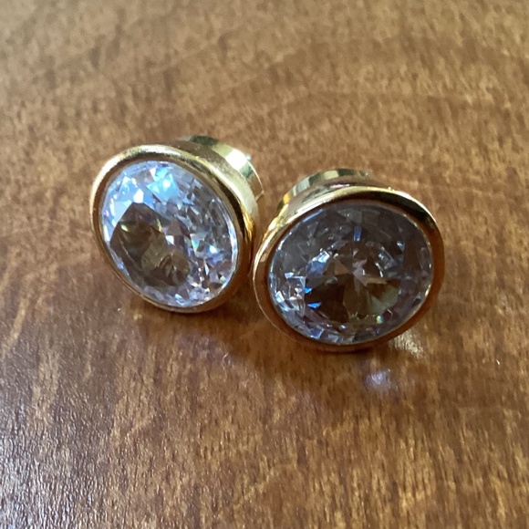 Michael Kors Gold-tone Stud Earrings - Picture 4 of 8